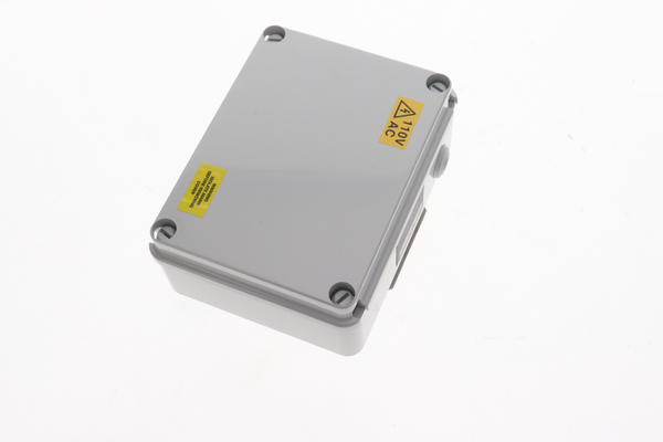 ME Sub-UV 3 Lamp Junction Box 110V CE